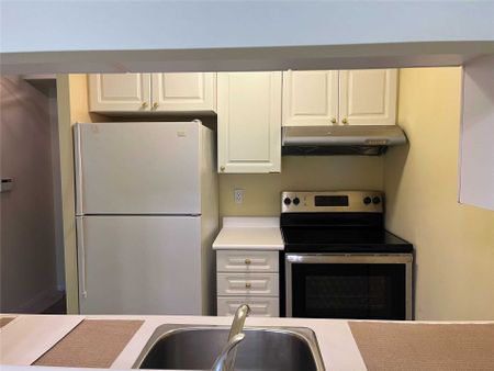 For Lease - 3 Pemberton Avenue Unit# 606, Toronto, Ontario - Photo 4