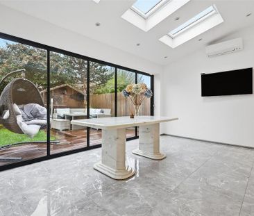 4 bedroom detached house to rent - Photo 1