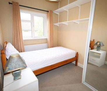 26 Ravenhill Gardens, Belfast, BT6 8GP - Photo 6