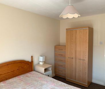 7 St Judes Square, Belfast, BT7 2WA - Photo 2