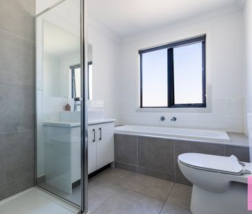 Modern Living Made Easy – Stylish, Spacious & Ready to Call Home - Photo 4