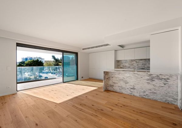 3 Bedroom Apartment with swimming pool, Miraflores, Oeiras