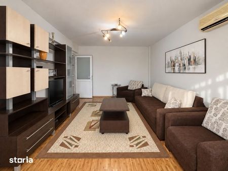 Inchiriere ultracentral Pitesti apartament 3 camere toate dotarile - Fotografie 2