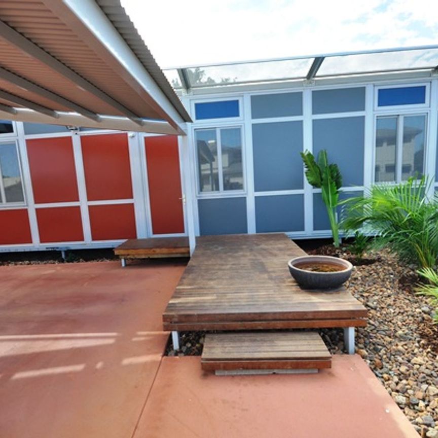 AFFORDABLE ABODE - Easy-care 4x2 - Photo 1