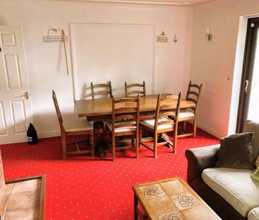 6 bedroom detached house to rent - Photo 3