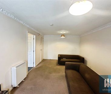 Northgate Lodge, Pontefract, West Yorkshire, WF8 - Photo 4