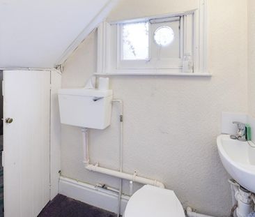 1 bedroom Flat To Let - Photo 1