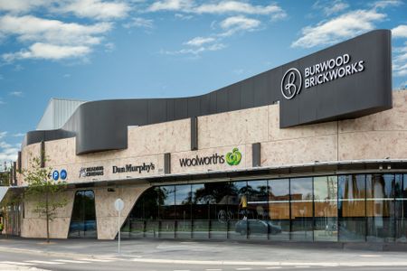 Modern 3-Bedroom Family Oasis in Burwood Brickworks - Photo 4