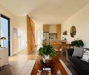 Bright & Modern 3-Bedroom Home in Avondale - Photo 3