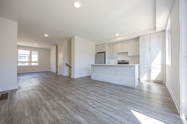 For Lease - 14 Chapple Lane, Richmond Hill, Ontario - Photo 1