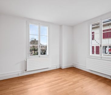 Schicke Altbauwohnung mitten im Zentrum - Foto 1