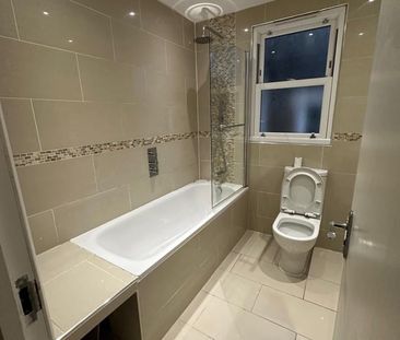 Room in a Shared House, Athenlay Road, SE15 - Photo 2