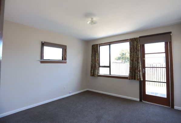 SOCKBURN – 4 BEDROOM, 1 BATHROOM - Photo 1