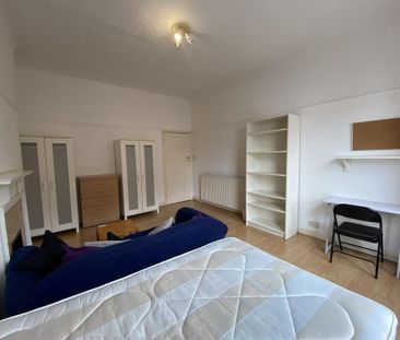 4 bedroom house share to rent - Photo 4