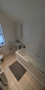 Room in a Shared House, Edenhurst Avenue, CH44 - Photo 3