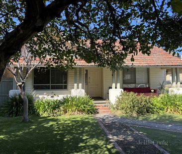 5 Elphinstone Street, West Footscray - Photo 4