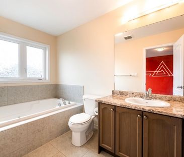 For Lease - 9 Beatty Avenue, Thorold, Ontario - Photo 4
