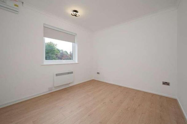 Prince Of Wales Close, Bury St Edmunds, IP33 - Photo 1