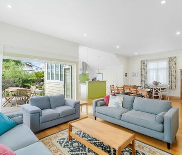 A Gem in Eden, Available Fully Furnished - Photo 4