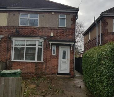 3 bedroom semi-detached house to rent - Photo 2