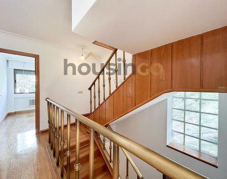 Townhouse for rent in Madrid (Ciudad Lineal) - Photo 3