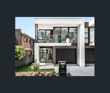 Impeccable Residence of Contemporary Style and Superior Quality - Photo 4