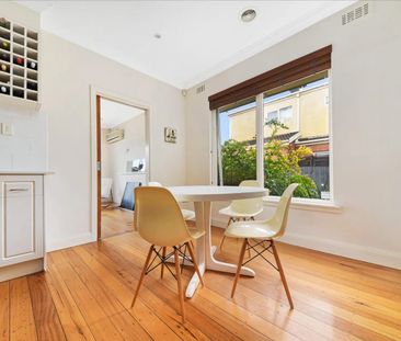 Spacious Modern Home with Period Charm in a Quiet, Convenient Mento... - Photo 2