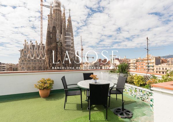 Apartment 63m² with terrace to rent in Dreta de l'Eixample, Barcelona