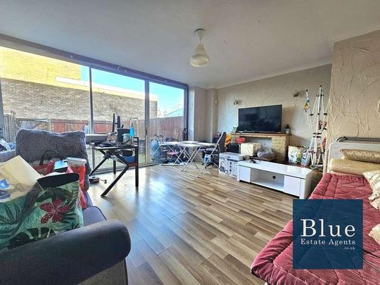 Park Road, Stanwell, Staines-upon-thames, TW19 - Photo 1