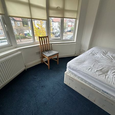 Room in a Shared House, Hendale Avenue, NW4 - Photo 3