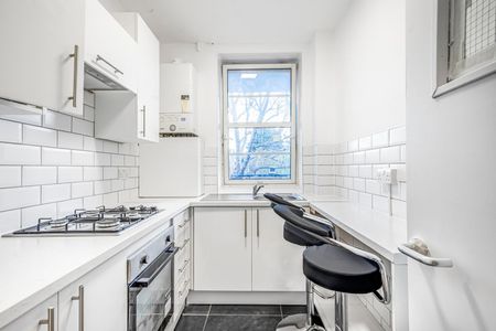 Room in a Shared Flat, Keston House, SE17 - Photo 2