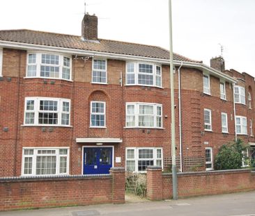 Charlton Road, Norwich - Photo 3