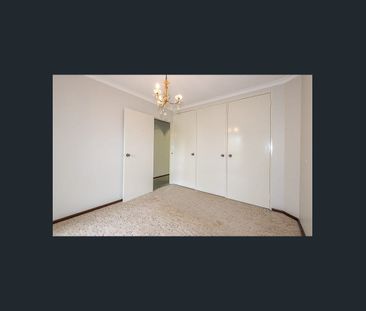 Spacious living in a prime Forrestfield location!!! - Photo 5