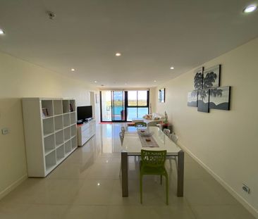 CBD LIVING - Photo 4