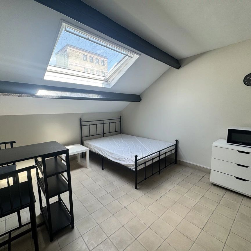 Location Studio 1 pièces 15 m2 à Saint-Quentin - Photo 1