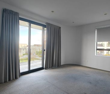 Property Management77 Hobsonville Point Road, Hobsonville - Apartme... - Photo 2