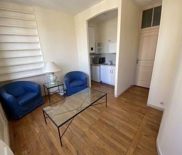 Location Appartement 2 pièces 27m² - Photo 2