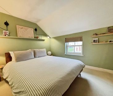 3 bedroom House To Let - Photo 2