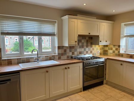 3 Bed House To Let in Centre of Holt - Photo 5