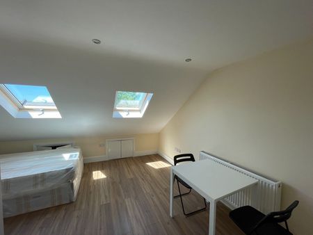 Room in a Shared House, Westdown Road, E15 - Photo 4