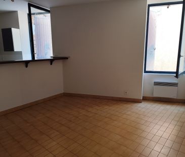 Location Appartement 2 pièces 42m² CAHORS 46000 - Photo 6