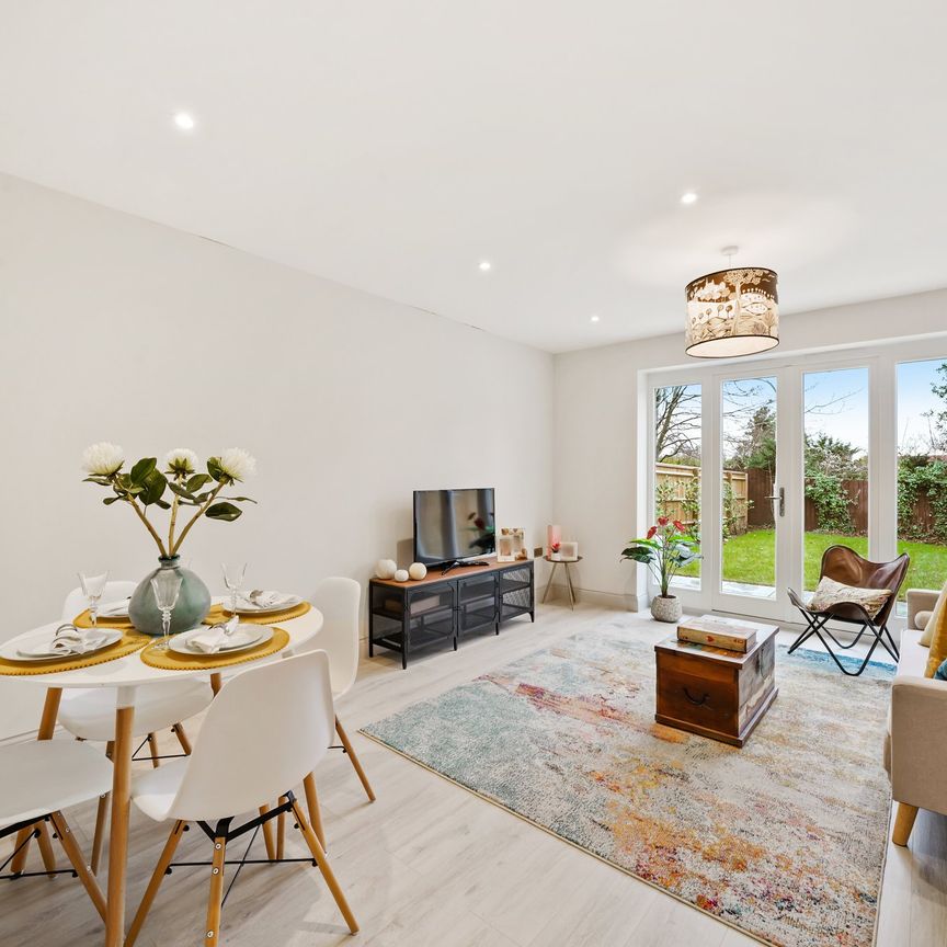 Riefield Road, London - Photo 1