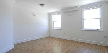 Central Parade, Herne Bay, CT6 5JQ, Kent - Photo 2