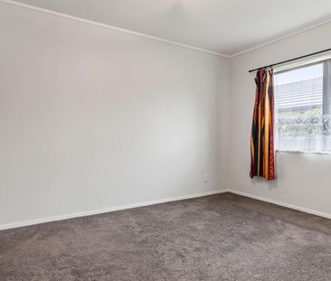 Beautiful Brick & Tile Home &mldr; - Photo 6