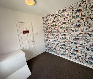 3 bedroom terraced house to rent - Photo 2