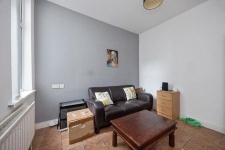 100 Tates Avenue, Belfast, BT9 7BZ - Photo 2