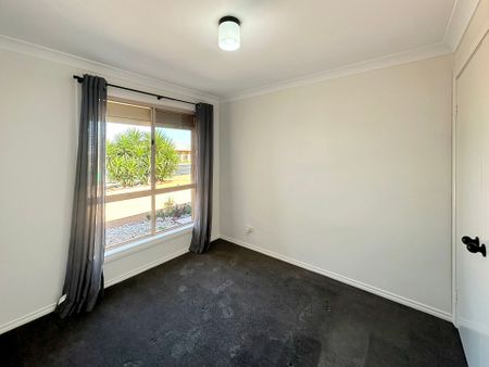 *APPLICATION APPROVED* 3 Bedrooms and a Shed in South Dubbo - Photo 3
