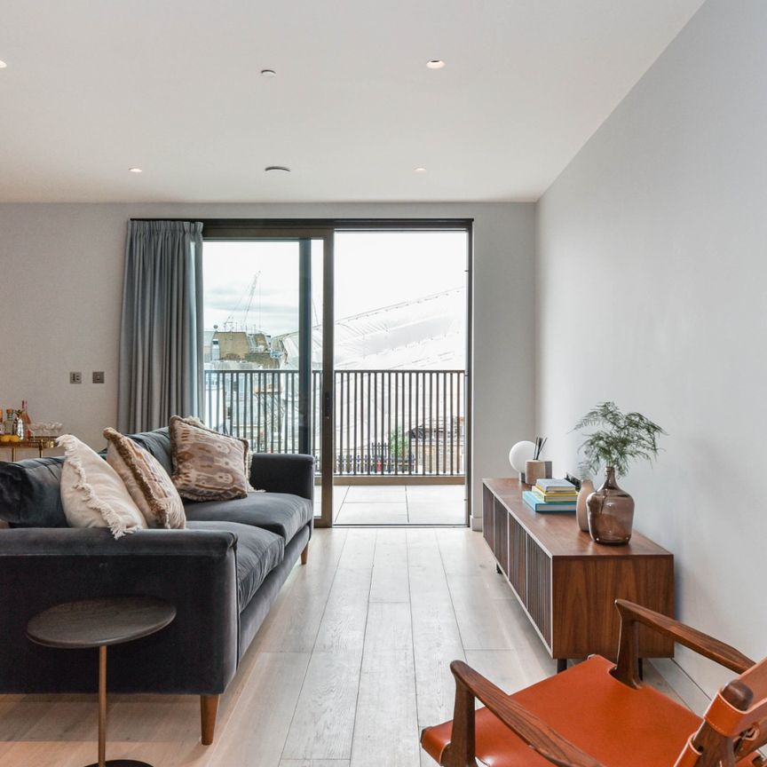 2 Bedroom Apartment, Ganton Street W1F - Photo 1