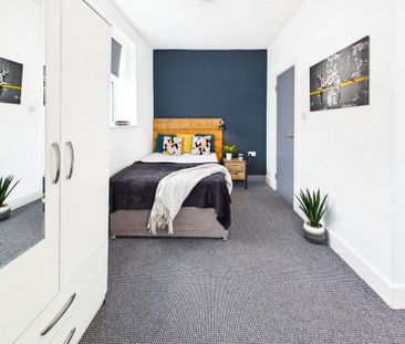 5 bedroom terraced house to rent - Photo 2