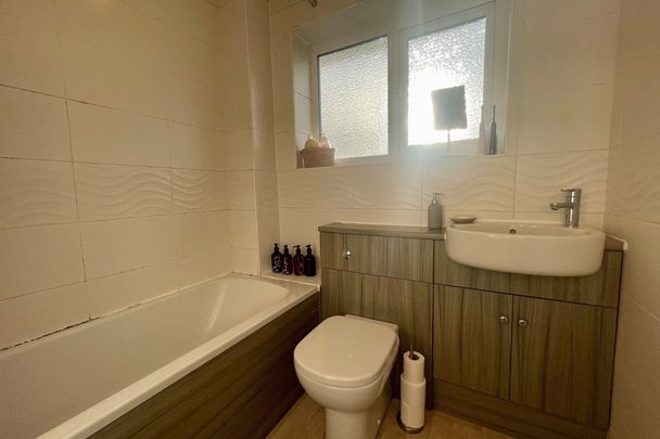 Daisy Hill Avenue - Photo 1